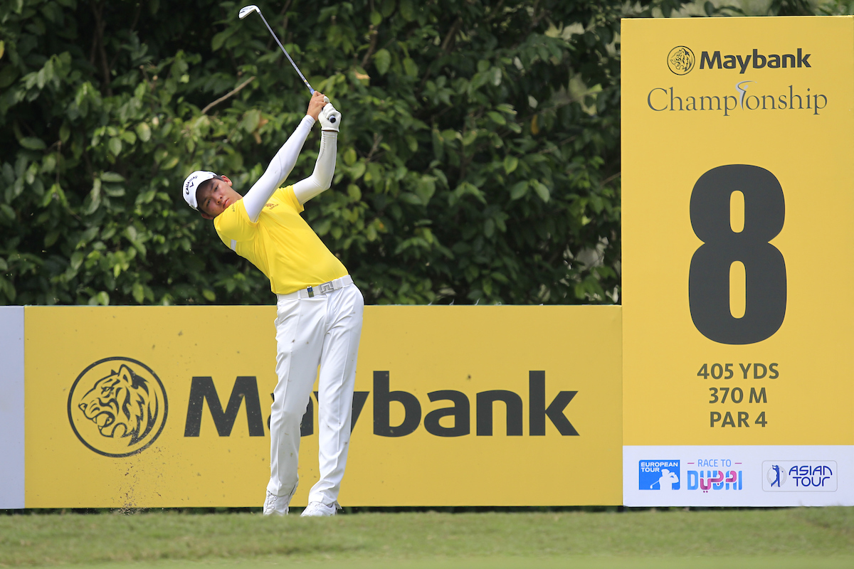 Phachara Khongwatmai durante la segunda jornada del Maybank Championship. © Golffile | Thos Caffrey