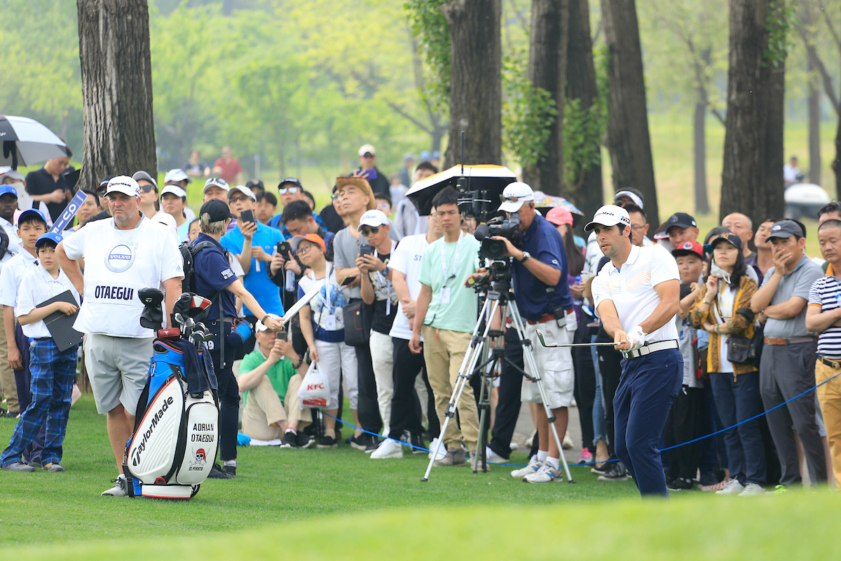 Adrián Otaegui  en la ronda final del Volvo China Open. © Golffile | Phil Inglis