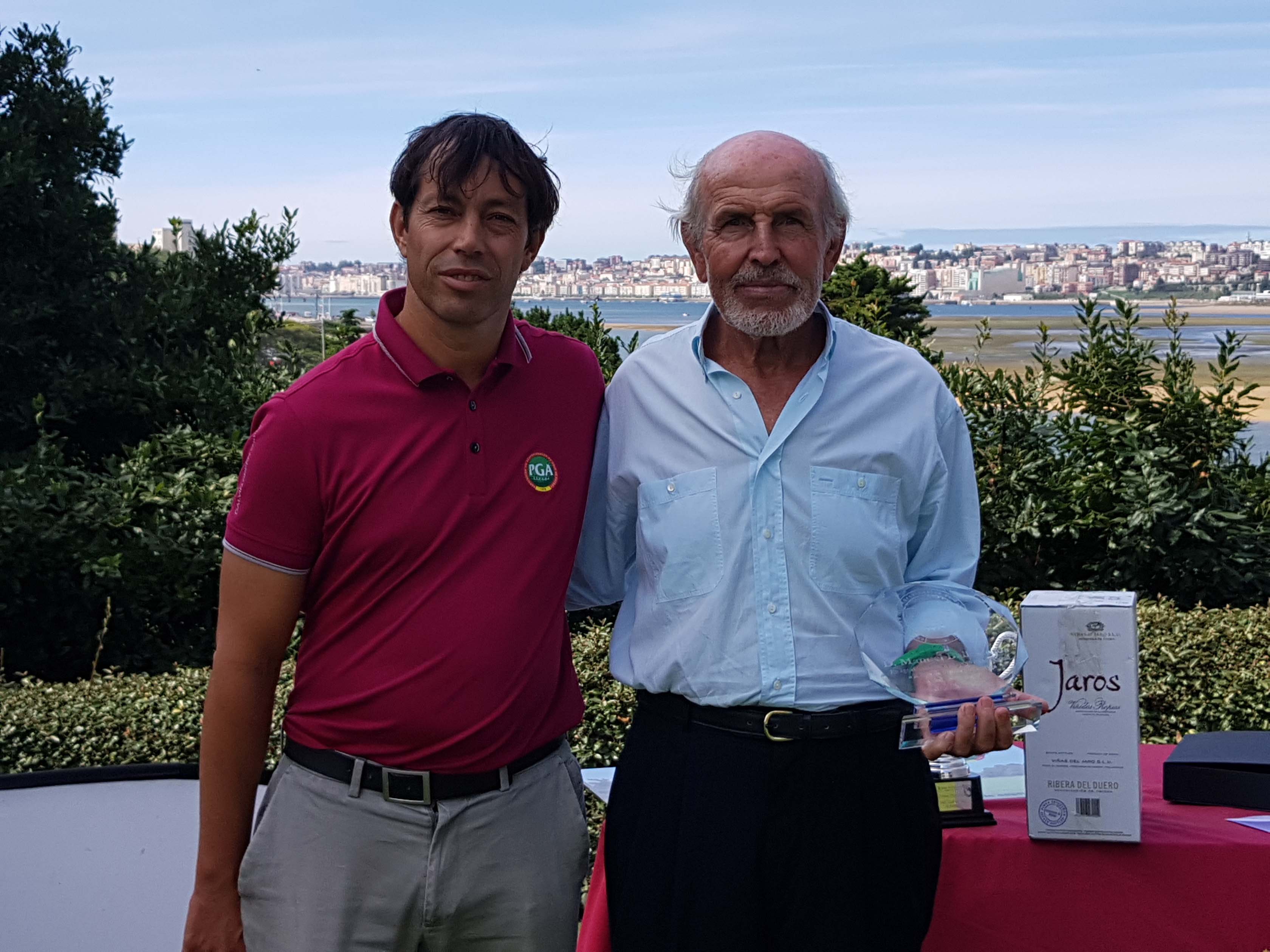 Homenaje de la PGA de España a Manolo Ballesteros, hermano de Seve.