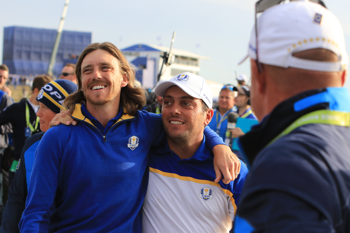 Tommy Fleetwood y Francesco Molinari celebran la victoria del equipo europeo. © Golffile | Thos Caffrey