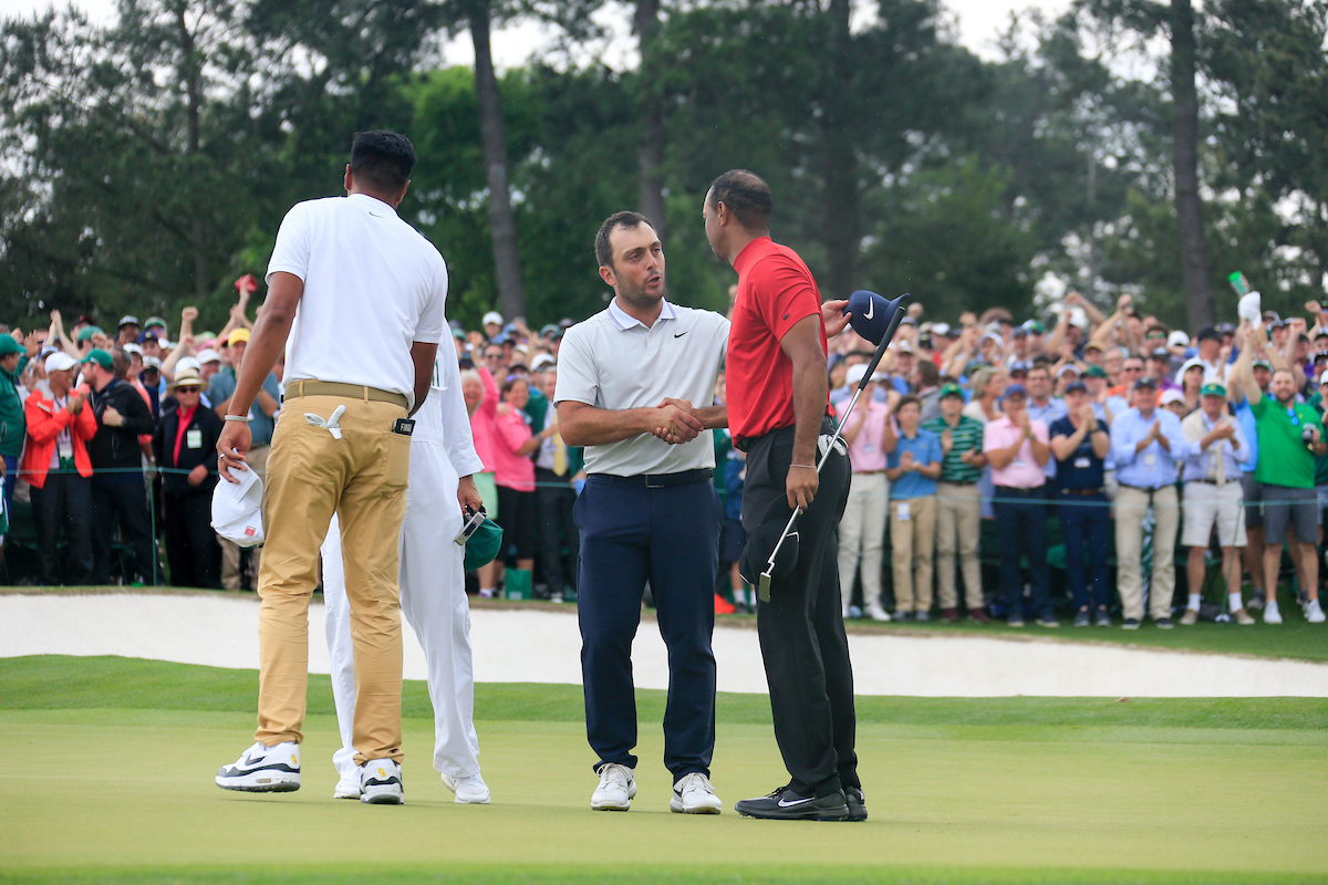 Tiger Woods y Francesco Molinari en la jornada final del Masters. © Golffile | Fran Caffrey