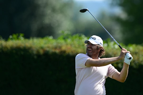 LaraLyonessR2GolffileRichardMartinRoberts