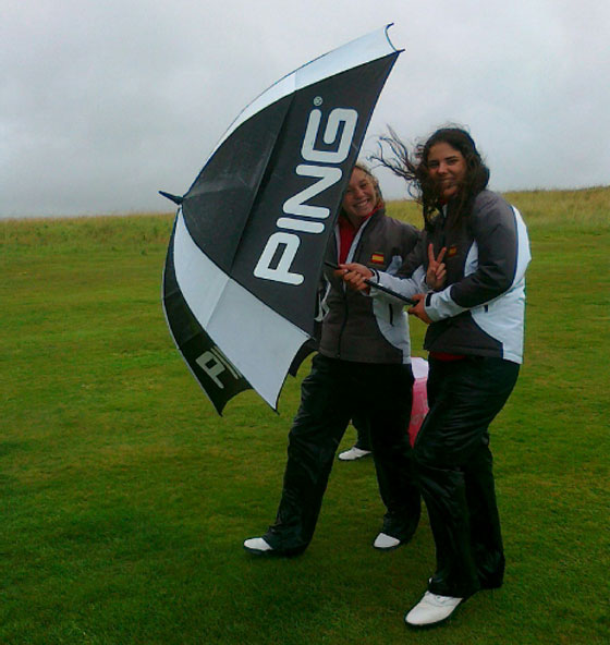 El viento y el agua azotaron de lo lindo el jueves en el British Girls...