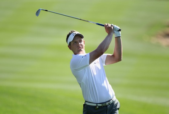 Luke Donald, hoy durante la segunda vuelta del Dubai World Championship.