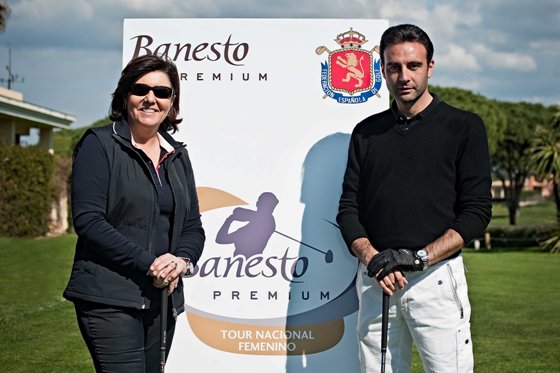 María Escario y Enrique Ponce posa durante el Pro-Am de hoy. ElMarco Rojo.