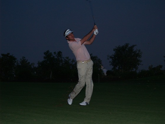 Gonzalo Fernández Castaño ha terminado el Pro-Am que se ha disputado hoy en Dubai en penumbra...