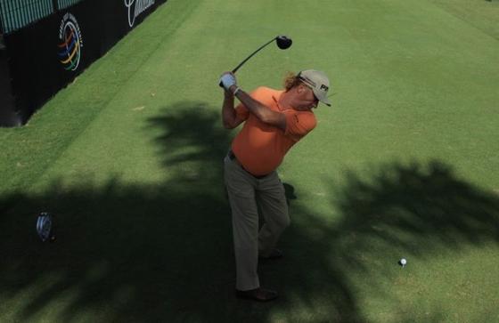 Miguel Ángel Jiménez, durante la vuelta de prácticas en Doral esta semana.
