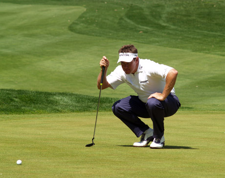 Lee Westwood estudia un putt en el Open de Andalucía de 2007. En ese momento, difícilmente habría podido imaginar que hoy sería Número 1 del mundo.