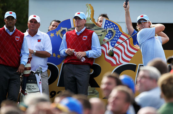Hunter Mahan jugó su primera ronda de prácticas con Tiger, Stricker y Zach Johnson.