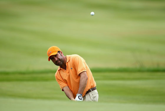 Chema Olazábal, hoy durante su tercera vuelta en el recorrido The Links, en Fancourt.