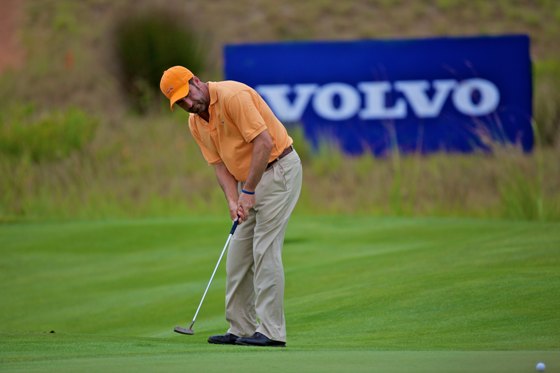 Chema Olazábal patea durante la jornada de hoy en Sudáfrica. Foto de Volvo in Golf.