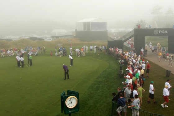 La niebla está siendo la gran protagonista de este inicio de PGA Championship.