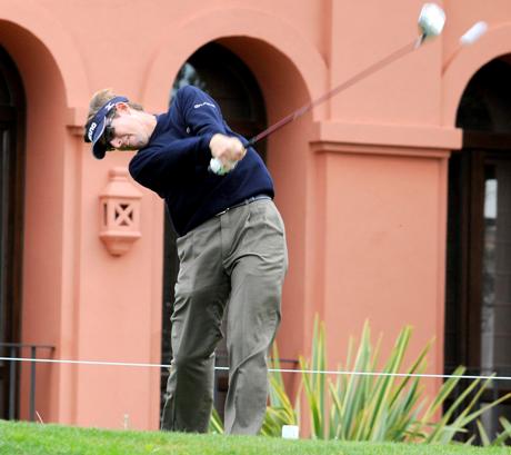 Carl Suneson, entre los treinta primeros en el PGA de Catalunya