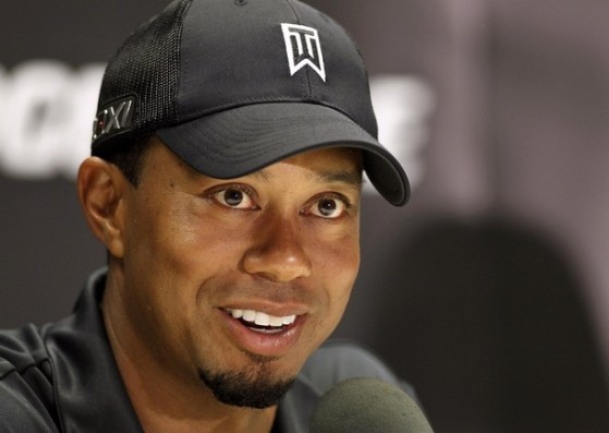 Tiger Woods ha aprecido en el Bridgestone con un nuevo aspecto con perilla.