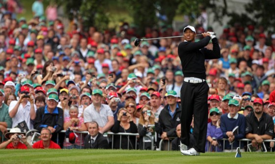 Tiger Woods ha sido aclamado por más de 40.000 personas en Irlanda.