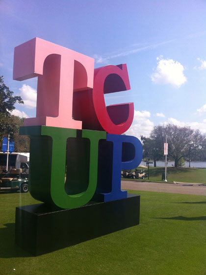 El logo de la Travistock Cup.