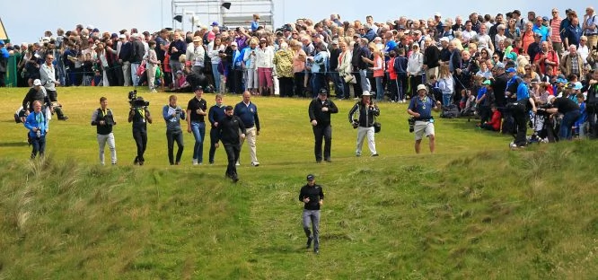 Les aseguramos que son imágenes de hoy del Pro Am del Irish Open: muchísimo público... © Golffile | Thos Caffrey