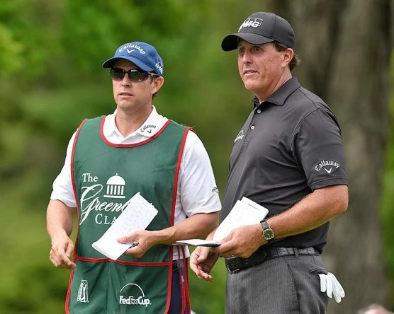 Phil y Tim Mickelson ayer en la primera ronda del The Greenbrier Classic. © PGA Tour