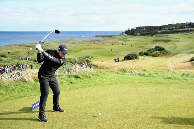 Tyrrell Hatton of England tees off on the 7th during day three of the 2017 Alfred Dunhill Championship at Kingsbarns on October 7, 2017 in St Andrews, Scotland. (Photo by Ross Kinnaird/Getty Images)
