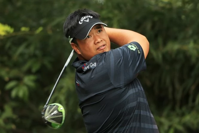 Kiradech Aphibarnrat of Thailand plays his shot from the ninth tee during the first round of the WGC - HSBC Champions at Sheshan International Golf Club on October 26, 2017 in Shanghai, China. (Photo by Andrew Redington/Getty Images)