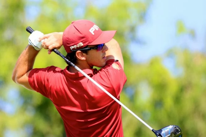 Scott Fernández durante la tercera ronda en Al Mouj Golf. © Golffile | Phil Inglis