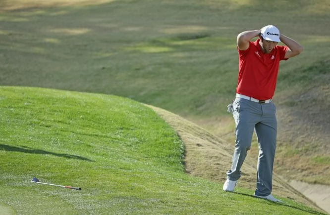 Jon Rahm se lamenta tras un approach en la última ronda del CareerBuilder Challenge. © PGA Tour