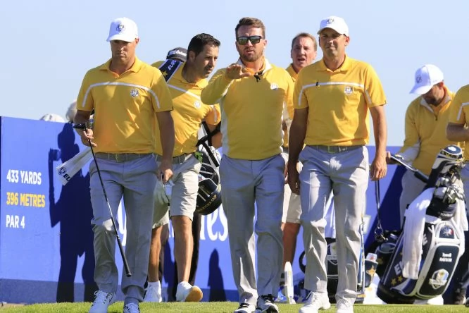 Sergio García, junto a Graeme McDowell y Alex Noren durante la ronda de prácticas de hoy. (© Golffile | Eoin Clarke