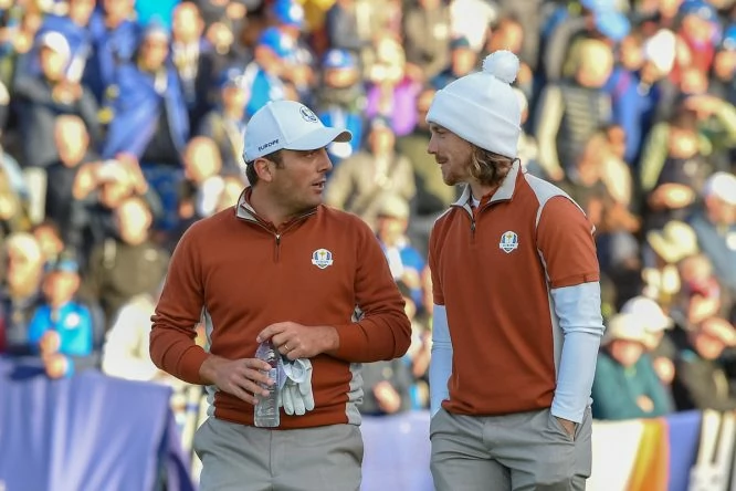 Francesco Molinari y Tommy Fleetwood durante los fourballs del sábado en el Golf National. © Golffile | Ken Murray
