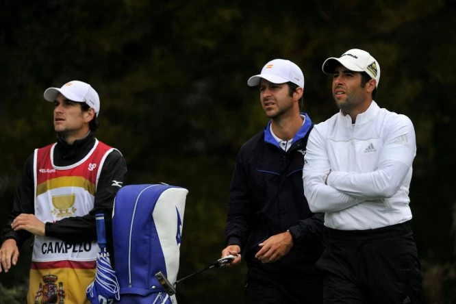 Jorge Campillo, Adrián Otaegui y el caddie de Jorge, Borja Martín Simo. © Golffile | Anthony Powter