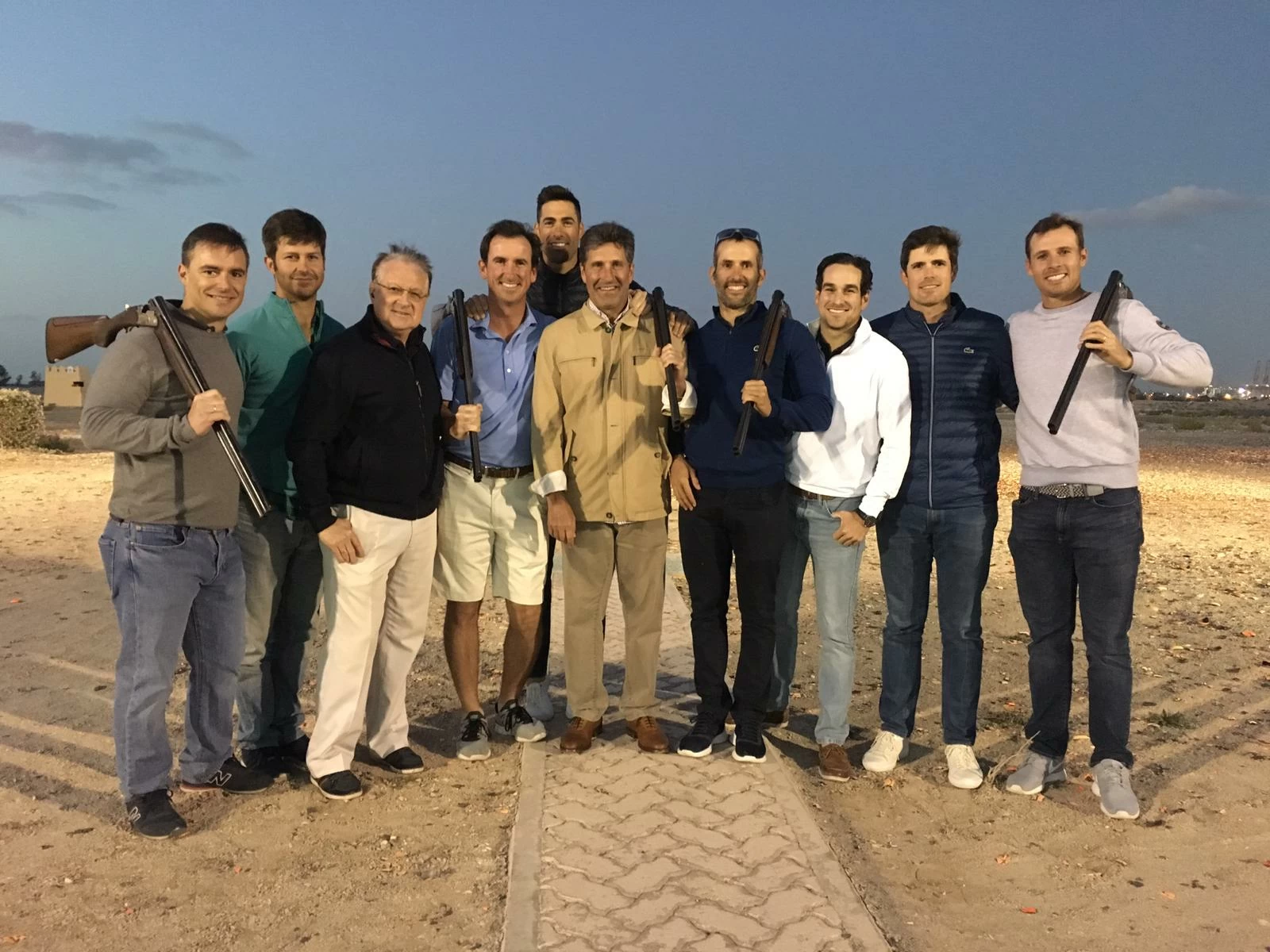 La Armada disfrutó esta tarde en las instalaciones del Jebel Ali Shooting Club de Dubai.
