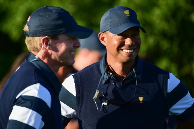 Tiger Woods, con Steve Stricker © Golffile | Ken Murray