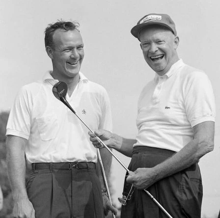 El presidente Eisenhower, junto a Arnold Palmer.