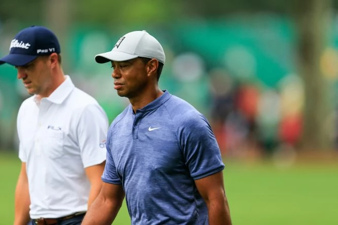 Tiger Woods y Justin Thomas, ayer © Golffile | Fran Caffrey