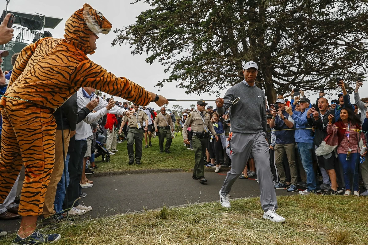 Tiger Woods en la tercera jornada del US Open. Copyright USGA/Michael Reaves