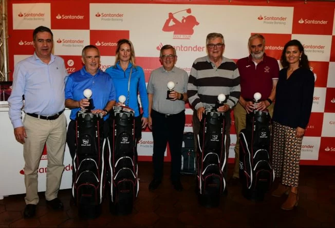 El equipo de Laure Sibille, ganador del PRO AM del Santander Golf Tour en La Coruña.