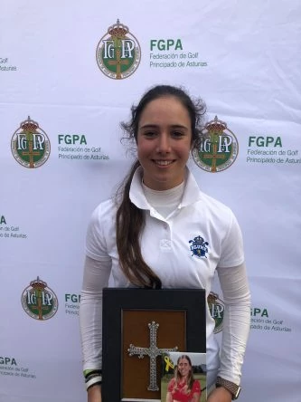 Julia López, ganadora del “II Memorial Celia Barquín” Copa Principado de Asturias. © Federación Asturiana de Golf
