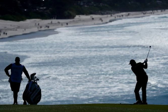 Phil Mickelson durante la ronda final en Pebble Beach. © Golffile | Phil Inglis