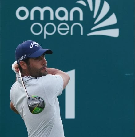 Adrián Otaegui durante la primera jornada del Oman Open. © Golffile | Thos Caffrey
