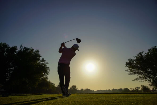 Andy Sullivan, líder tras el turno de mañana © Golffile | Fran Caffrey