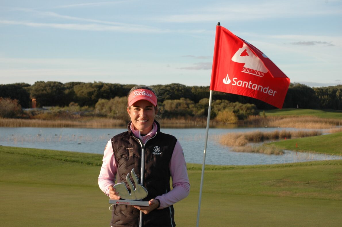 Luna Sobrón, ganadora del Santander Golf Tour LETAS Burgos.