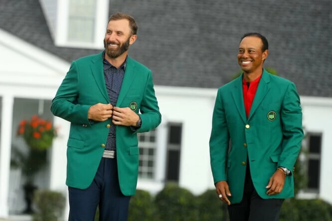 Dustin Johnson y Tiger Woods, en el Masters 2020 © Golffile | Scott Halleran