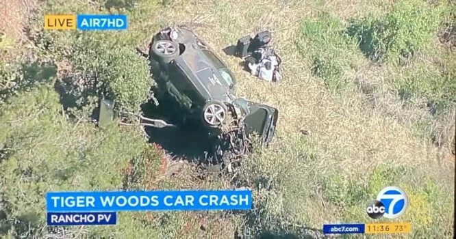 El coche en el que se ha accidentado Tiger Woods