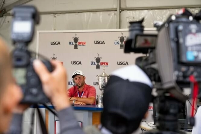 Jon Rahm, en la rueda de. prensa de ganador del US Open © USGA