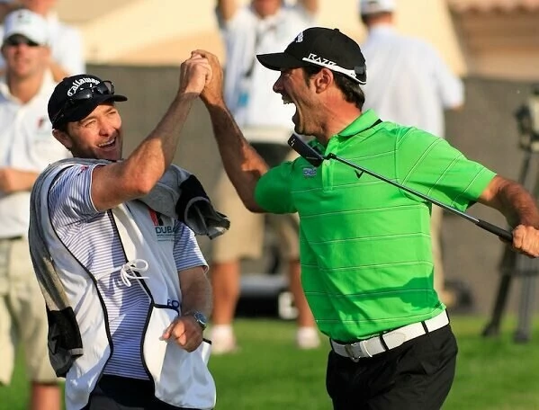 Álvaro Quirós celebra su victoria en la Final de Dubai 2011. © Golffile | Denise Cleary
