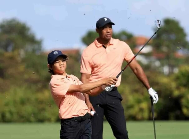 Tiger Woods y su hijo Charlie, en el PNC Championship