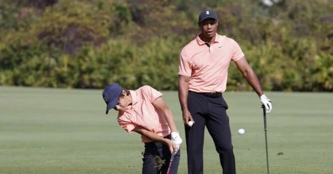 Tiger Woods y su hijo Charlie © PGA Tour