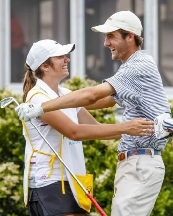 Scheffler, con su hermana, en el AT&T de 2014 © PGA Tour