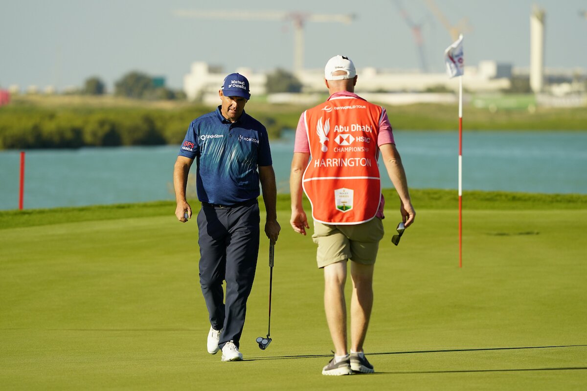 Padraig Harrington hoy domingo en al hoyo 16 del Yas Links Abu Dhabi. © Golffile | Eoin Clarke
