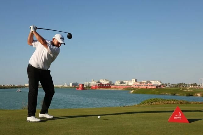 Shane Lowry of Ireland tees off on the eighteenth hole during day three of the Abu Dhabi HSBC Championship at Yas Links Golf Course on January 21, 2023 in Abu Dhabi, United Arab Emirates. (Photo by Andrew Redington/Getty Images)