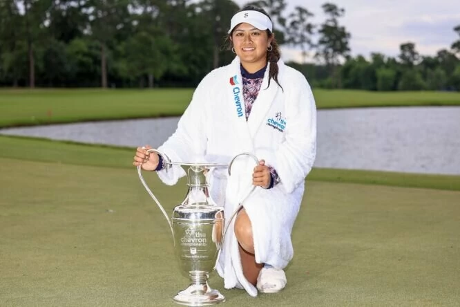 Lilia Vu of the United States celebrates with the trophy after winning in a one-hole playoff during the final round of The Chevron Championship at The Club at Carlton Woods on April 23, 2023 in The Woodlands, Texas. (Photo by Carmen Mandato/Getty Images)